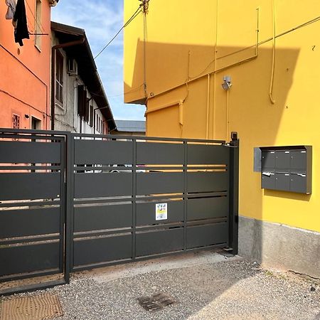 Room Saronno + B&B Exterior foto