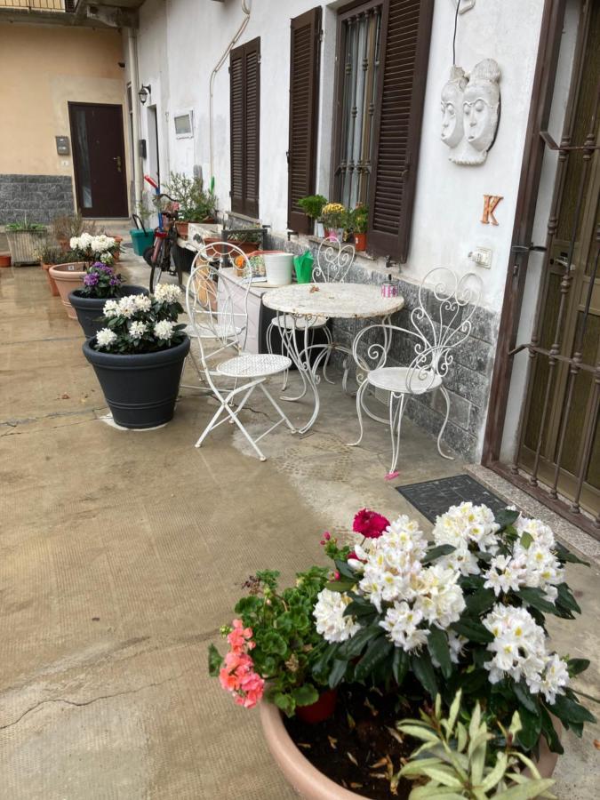 Room Saronno + B&B Exterior foto